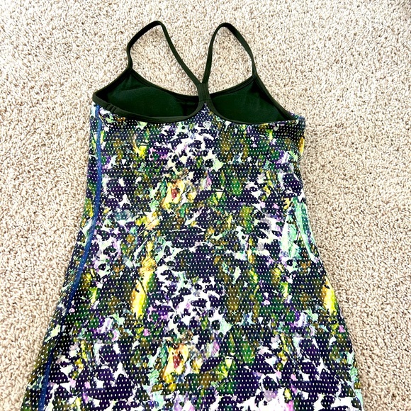 Lululemon Tank with Sports Bra - Picture 7 of 8